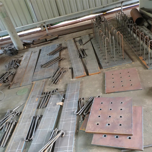 有哪些其他因素会影响南充预埋件位置的确定？